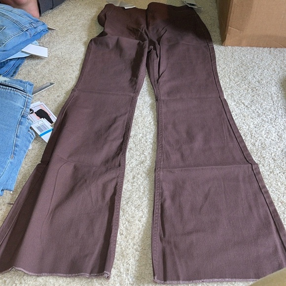 Tinseltown Pants - Picture 2 of 5